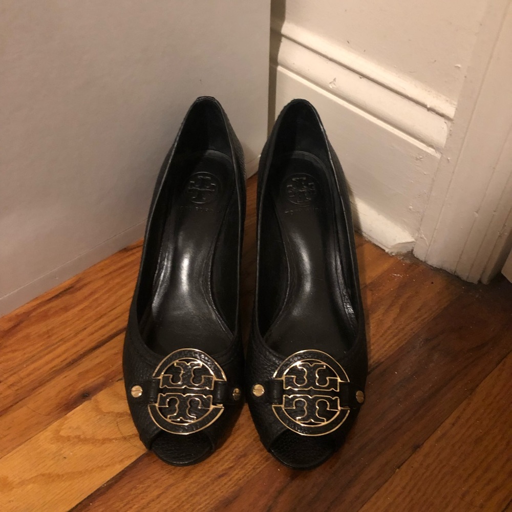 Black Tory Burch wedges